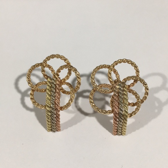 14k Tri Color Gold Light Flower 🌺 Shape Earrings - Picture 1 of 6